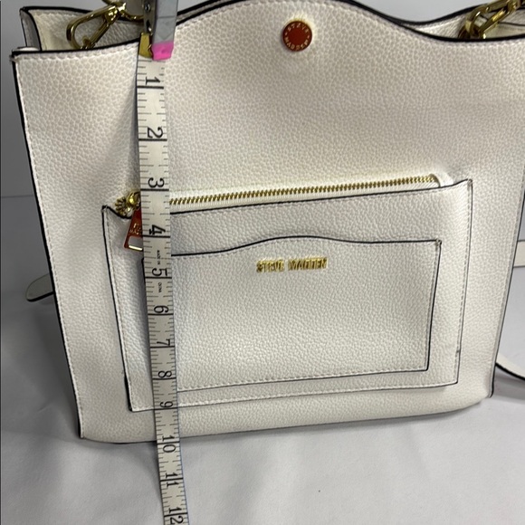 Steve Madden Cream Crossbody Bag with Gold Details - Picture 3 of 8
